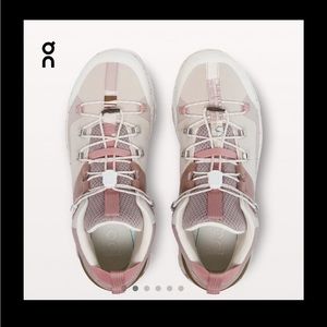 ON RUNNING Cloudtrax Hiking Shoe